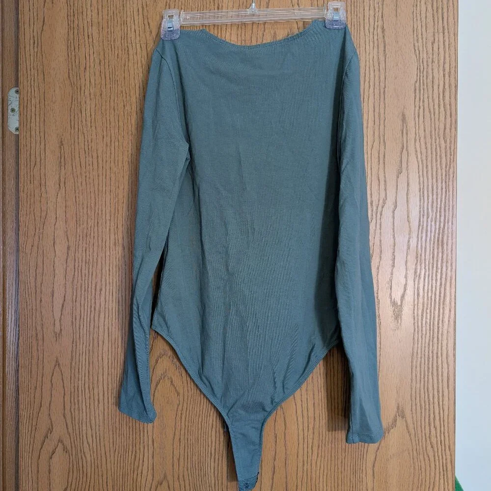 J Crew Long Sleeve Green Body Suit Size Small